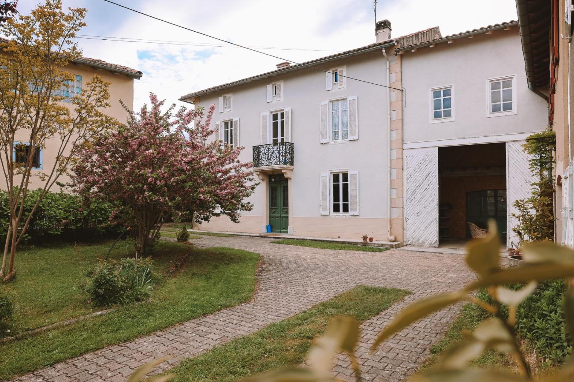 Les Chambres De Lasserre - Chambres Et Table D'Hotes Esterno foto